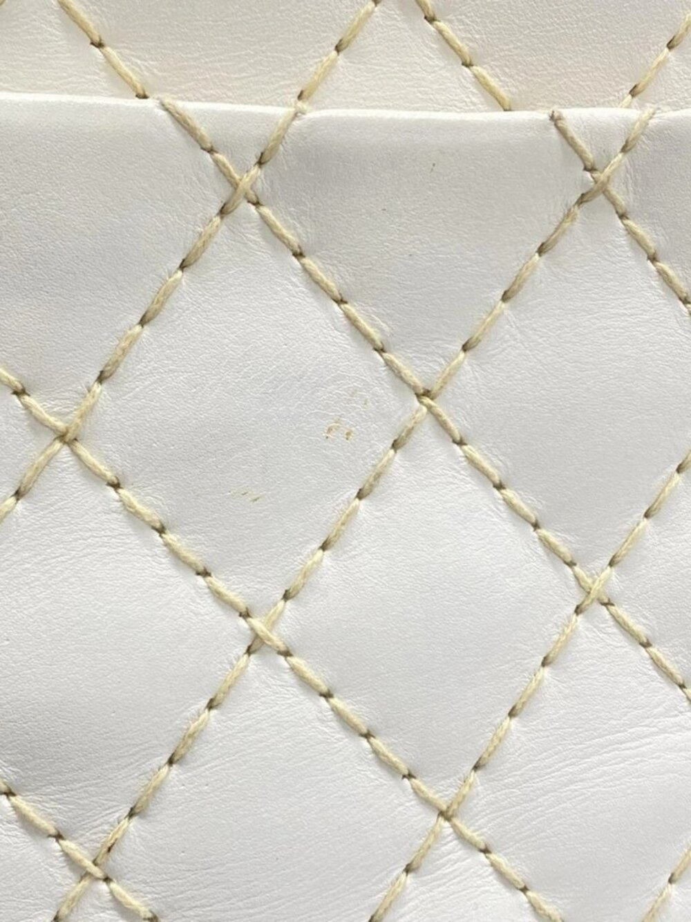 CHANEL Wild Stitch / Matelasse White Leather Shoulder Bag gold hardware - Picture 11 of 15